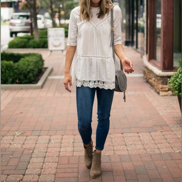Anthropologie Leith White Lace High Neck Top with Eyelet Cut Outs (Size: Small) - Picture 3 of 16